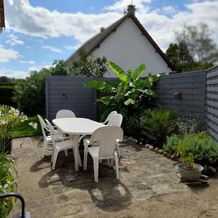 Bed and Breakfast Les Abelias Hauterive  Esterno foto